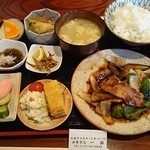 味処 一松 - ランチ・回鍋肉定食・７５０円税込