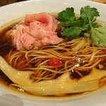 自家製麺 うろた - 醤油の鶏そば。