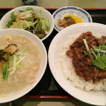 福琳 - 「台湾魯肉飯と汁ビーフンセット」！
            優しい味です。