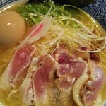 麺や而今 - レジェンド オブ 而今・半熟味付け煮玉子増し(2016/1)