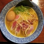 麺や而今 - レジェンド オブ 而今・半熟味付け煮玉子増し(2016/1)