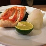 サムライフードスクエア　あじえもん - 金目鯛の塩焼き。スダチも一工夫してある。