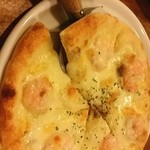 ファミーユ - 小エビとアンチョビのピザ