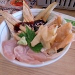 目利きの銀次 - 三色あぶり丼　675円(税抜)