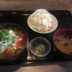 和洋鮮魚酒処 古都 別館 - カニイクラ丼