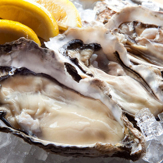 The best Oyster from Akkeshi in Japan! You can eat it raw all year round!