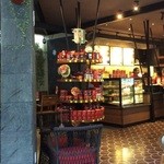 HIGHLAND COFFEE - コーヒー豆なども売っている