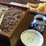 そばの里 京庵 - 天つゆが珍しい