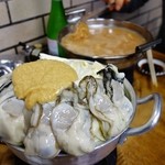 すき焼･鍋物 なべや - “牡蠣みそ鍋”と “鶏みんち鍋”　火入れ～