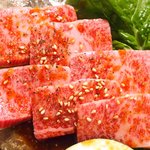 表参道焼肉 KINTAN - KINTAN 特上焼肉セット 1500円 の厚切り極上カルビ(ナカバラ)6枚