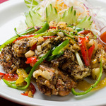 Stir-fried soft shell crab with garlic and black pepper