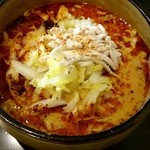 せろりや - 担々麺。花器の様な丼がステキ！