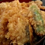 伊勢屋食堂 - 豚天丼アップ