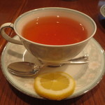 コロンボ - モーニングセットの紅茶(2016.1)