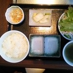 牛兵衛 草庵 - 人気三種焼肉ランチ