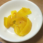 新華園 - 沢庵付き♪