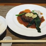 遊食庵にしのみや - ハンバーグランチ。箸で食べる洋食もいいです！