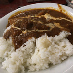 とん家 - スパイシーと言うか辛味が突出したカレー