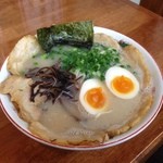 Ramem Makotoya - 屋台チャーシューメン put on 煮卵♯