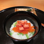 日本料理 幸庵 - お替りの車海老のお粥にトビコと燻製サーモン