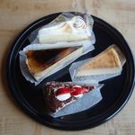 珈琲庵　悠々 どんぐり - ケーキ