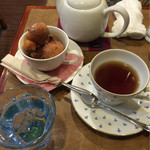 神谷珈琲店  - アールグレイとプレーンドーナツ