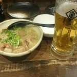 Yakiton Chikuzenya - もつ煮とビール