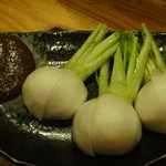 平成大衆酒場　やきとん　じゃんじゃん - 「蕪味噌」です。生でも甘いよ。