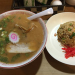 Ajimarushithichuukasoba - もうちょっと炒飯が多かったら○なんやけどなー…>_<…