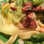 ラディーチェ - サボイキャベツとベーコンのタッリアテッレ
      キャベツ甘し！