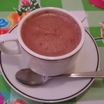 エル ミラソル - チョコラテカリエンテ(シナモンとアーモンド入りのホットチョコレート)