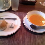 ベーカリーレストランサンマルク - [料理] 焼き立てパン & スープ 