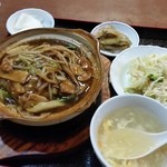 Man Furo - 「豚バラ野菜土鍋ご飯 (780円)」