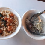 矮仔成蝦仁飯 - 蛤仔湯　
      蝦仁飯