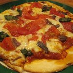Mampei Ta - アンチョビとトマトソースのピザ、アンチョビがちょっと・・・