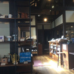 TOKUSHIMA COFFEE WORKS - 入り口方向