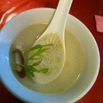 貴州大飯店 - チャーハンに付くスープ