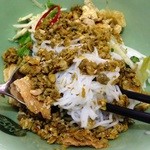 Mon Hue Restaurant - ヨーク混ぜて頂く