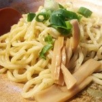 志堂 - 濃厚とんこつ魚介つけ麺小618円(0.5玉)