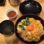 鶏料理 はし田屋 - 親子丼\880税込（20125/11）