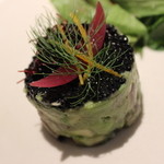 イザイ - ブリとアボカドのタルタル