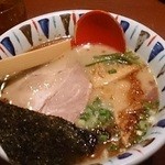 Nanashi Tonkotsu Hen - 七志ラーメン