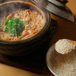 Chicken burdock Kamameshi (rice cooked in a pot)