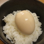 麺処 有彩 - 味玉を乗せてみました。