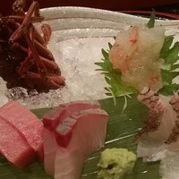 生簀割烹　海幸 - お造り　伊勢海老がドクドク動いていました。