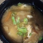 玄米食　おひさま - 根菜のたくさん入ったお味噌汁