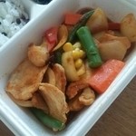 ほっともっと - 彩り野菜のﾄﾏﾄﾁｷﾝｶﾚｰ550円