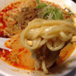 175°DENO担担麺 - 麺は中細のストレート