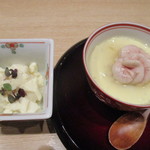 小料理 すず乃 - 濃厚おぼろ豆腐、だだみの茶碗蒸し