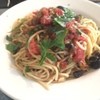 Café 8 1/2  - 料理写真:トマトとケッパーのパスタ